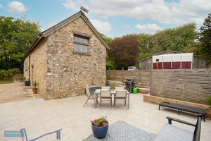 Seating Area- click for photo gallery